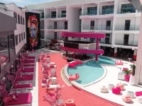 SocialTel Koh Samui Hotels near Solo Bar