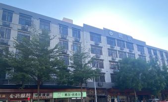 Lu'er Preferred Apartment (Chenqiao Branch)