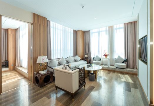 레젠 롱구 호텔