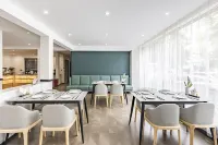 Jingan Wisdom Hotel (Lincang Minsheng Middle School Municipal Government Branch)