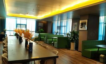 Xuzhou Chuangtuo Aofannan 3rd Ring Road Subway Station Atour Hotel