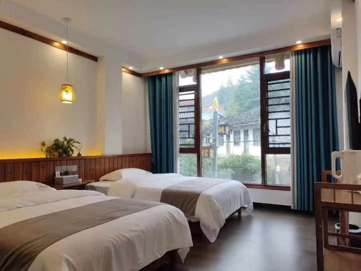 Furong Xiaozhu Homestay