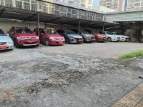 Hua Ning Hotel (Wuyue Plaza)