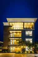 Lux Boutique Hotel