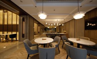 Tianjin Jinwan Square Fifth Avenue Atour Hotel