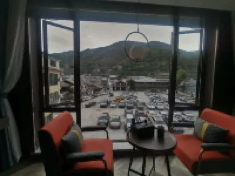 松潘曉燕子中国式旅館（古城牆）