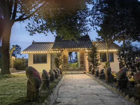 Pujiang Mingyue Village Mingyuexuan B&B Отели рядом с достопримечательностью «Shixiang Lake»