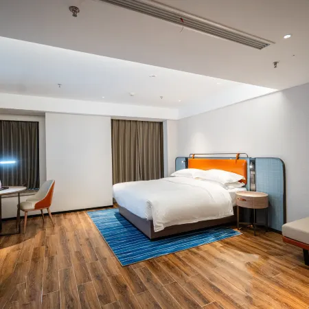 Echarm Hotel (Xiaogan Dongzhan Wuyue Guangchang)