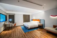Echarm Hotel (Xiaogan Dongzhan Wuyue Guangchang)