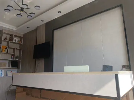 Guangchang Xiyue Hotel Отели рядом с достопримечательностью «Lianhua Square»