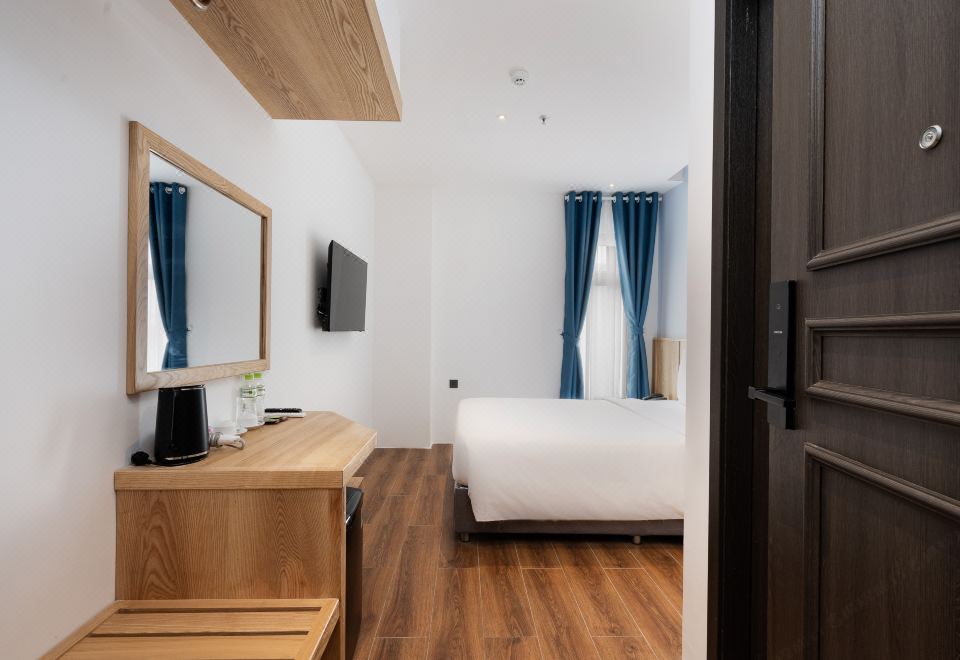 Haven Hut Riverside Hotel 리버뷰