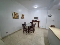 Abo Hisham Nile Flat Hotel di Al Qarnah