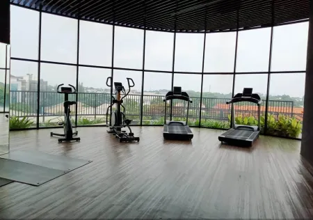 The Cozy Rooms at The Ayoma Residence Bsd, Serpong Отели рядом с достопримечательностью «Pasar Modern BSD City»