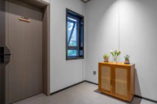 漫夏陽逸民宿（OMG心跳樂園店）