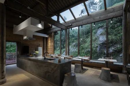 JinSpecial Gaotian Отели рядом с достопримечательностью «Qianjiangyuan National Forest Park»