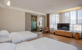 Kanas DeRong Hotel