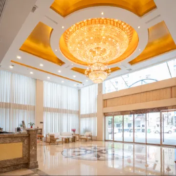 Qijun Hotel (Liling No.1 High School Railway Station Branch)