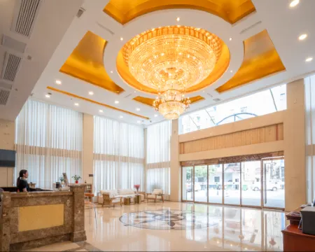 Qijun Hotel (Liling No.1 High School Railway Station Branch) فنادق في ليلينغ