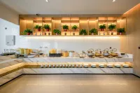 藝龍瑞雲飯店（信陽火車站天潤廣場店） - 3 星級