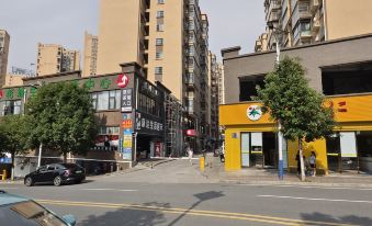 Qingfeng Xiaozhu Homestay
