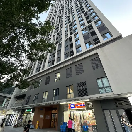 Xingchen Wanxiang E-sports Homestay (Linyi China Resources Center MixC)