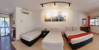 Redang Bay Resort Các khách sạn gần Redang Airport