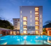 Sanya Qiyun Lanhai Hotel Hotels near مطار سانيا فينيكس الدولي