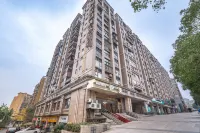 Yimei Hotel (Jiangbei Airport Airport Square Subway Station Branch) Hotels near Chongqing Yubei Stadium