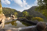 Wuyuan Wuli Shanshui Hot Spring Resort Hotel - Hot Springs