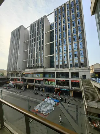 Lumian Qingsu Homestay (Gongqingcheng University Town)