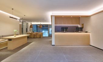 Xuzhou Yuelan Hotel (Yunlong Lake Mining University)