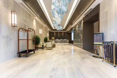 Rong Jiang Hui Yur Hotel Hotels near Dali Dongzhai