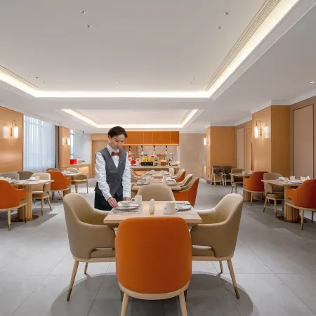 Vienna Hotel (Hotan Minfeng Branch)