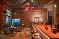 Karamay Western Wuzhen ARULA Hotel - bar