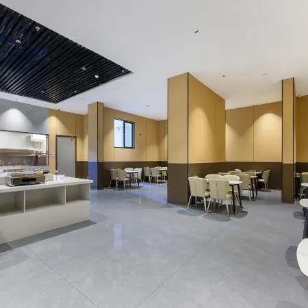 Xingyue Shiguang Smart Choice Hotel (Guizhou University of Finance and Economics Business College)