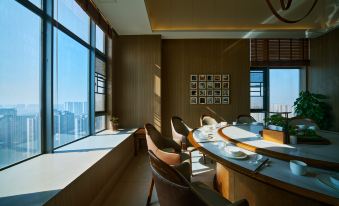 Starwood Future Loft Suite Meisu Hotel (Changsha South Railway Station · Duhua Road Metro Branch)