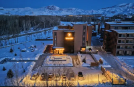 EMA·HOTEL Discovery Secret Realm Hotel (Altay)