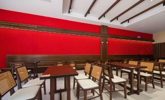 Zhangjiajie Yunfu Garden Hotel (Tianmen Mountain Cableway Station Branch)