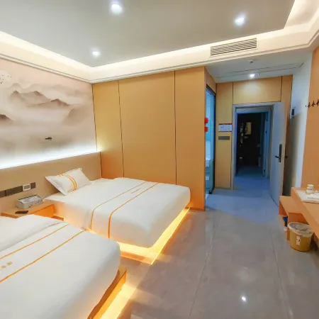 Yunqi Zhaoxing Holiday Inn (Zhaoxing Dong Village Branch)