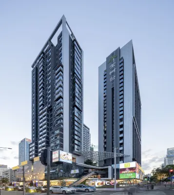 Time ONE International Apartment (Shenzhen Huaqiangbei Branch)