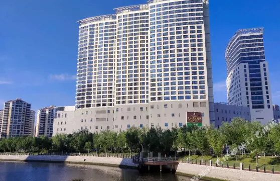 威海九龍晟大酒店（高鐵站韓樂坊店）