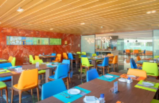 ハンプトンbyヒルトンホテル 拱北 珠海