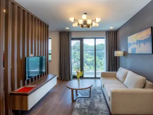Ramada Hotel & Suites by Wyndham HaLong Bay View