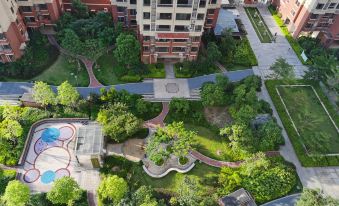 Lili Apartment (High-Speed Railway Station)