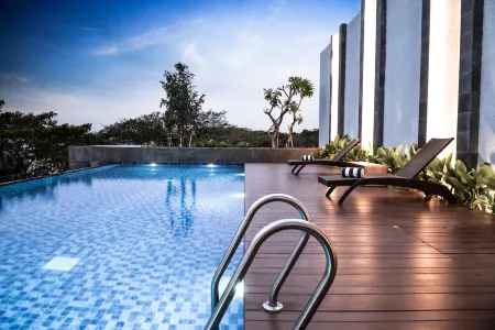 Aston Sidoarjo City Hotel & Conference Center Отели в г. Sidoarjo