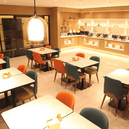 HanTing Premium Hotel (Fuyu Eurasia Shopping Center)