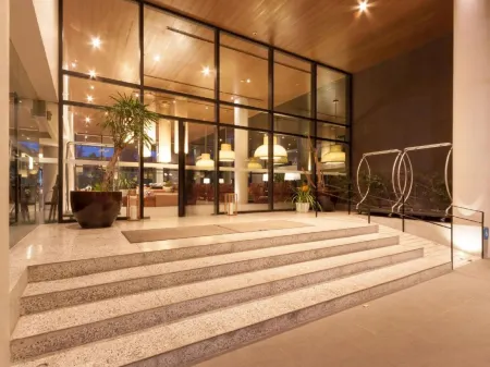 Privato Hotel Quezon City Отели рядом с достопримечательностью «The Immaculate Conception Cathedral of Cubao»