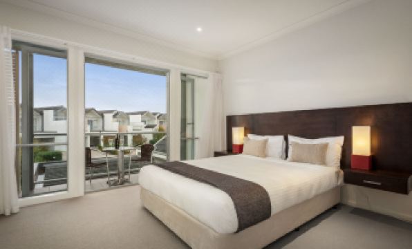 Quest Sanctuary Lakes