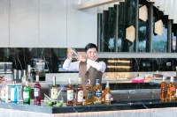 The Signature Hotel Airport - bar