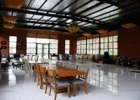 D'Kaliurang Resort & Convention Yogyakarta - Aamiainen